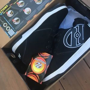 Black and White Size 11 Heelys shoes